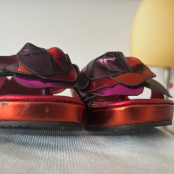 DONALD J PLINER  VINO METALLIC , GRAM-10 PLATFORM WEDGES, 8.5 M/ US - Picture 9 of 14